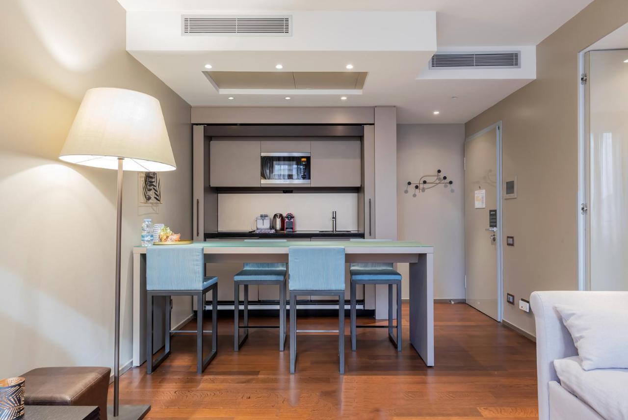 Milan Retreats Duomo Suites Εξωτερικό φωτογραφία
